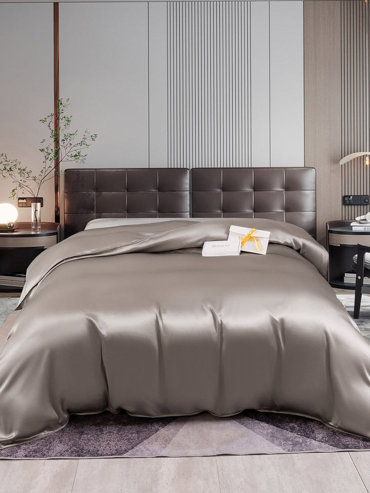 Mulberry Silk Duvet Cover – Seamless, Luxurious, Breathable & Hypoallergenic Bedding for Restful Sleep