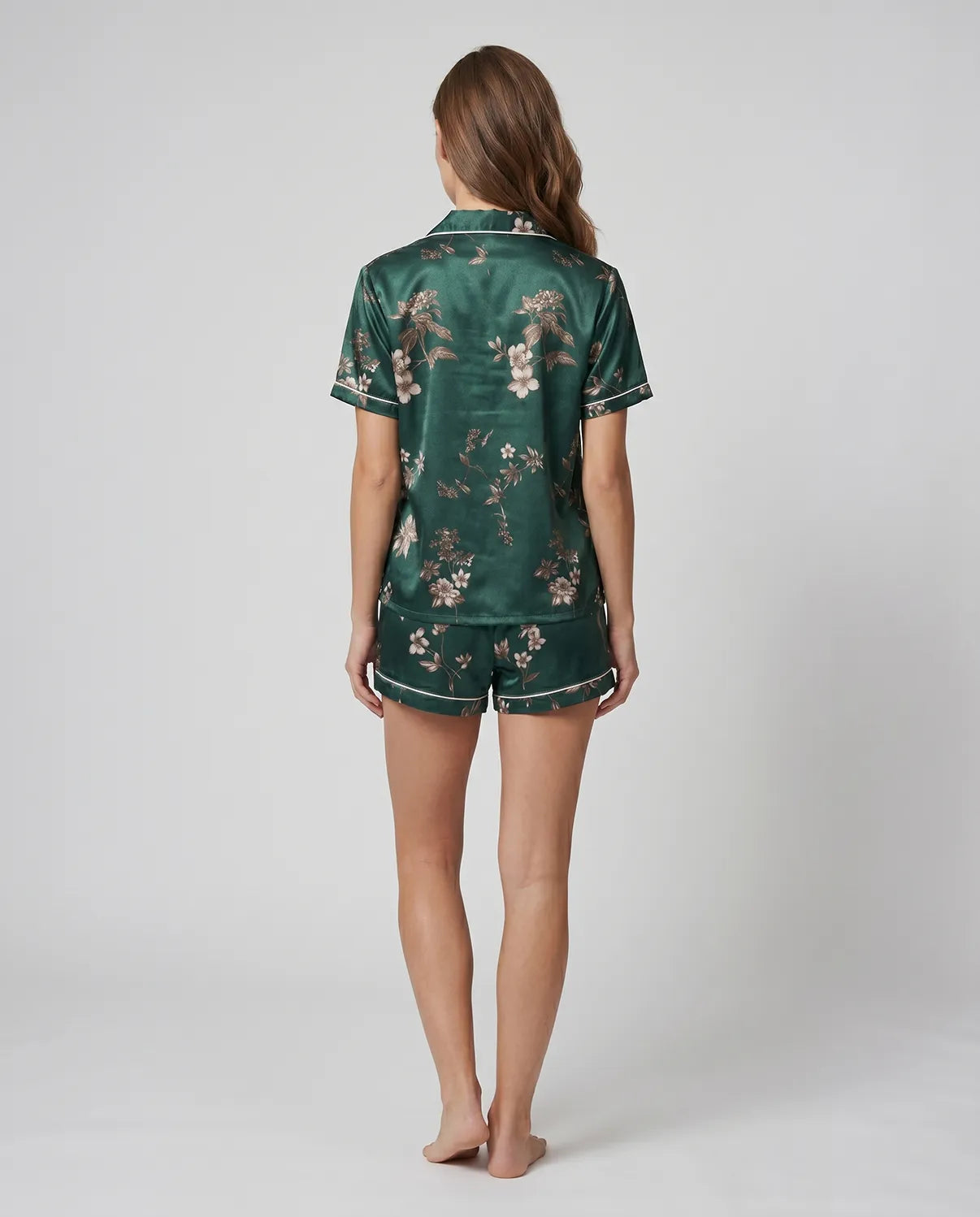 Elegant Butterfly Print 100% Silk Pajama Set – Luxury Women's Sleepwear