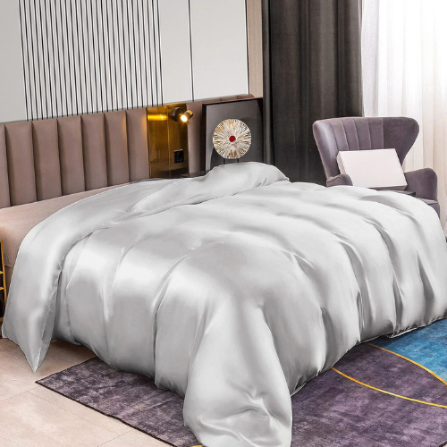Mulberry Silk Seamless Duvet Cover – Luxury, Breathable, Hypoallergenic Bedding for Smooth Sleep - Silken & Dreams