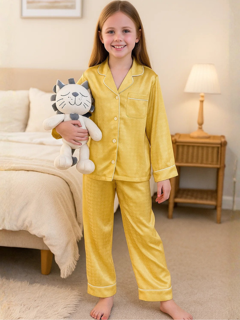 Girls’ Ice Silk Houndstooth Pajama Set – Soft, Lightweight & Stylish Homewear