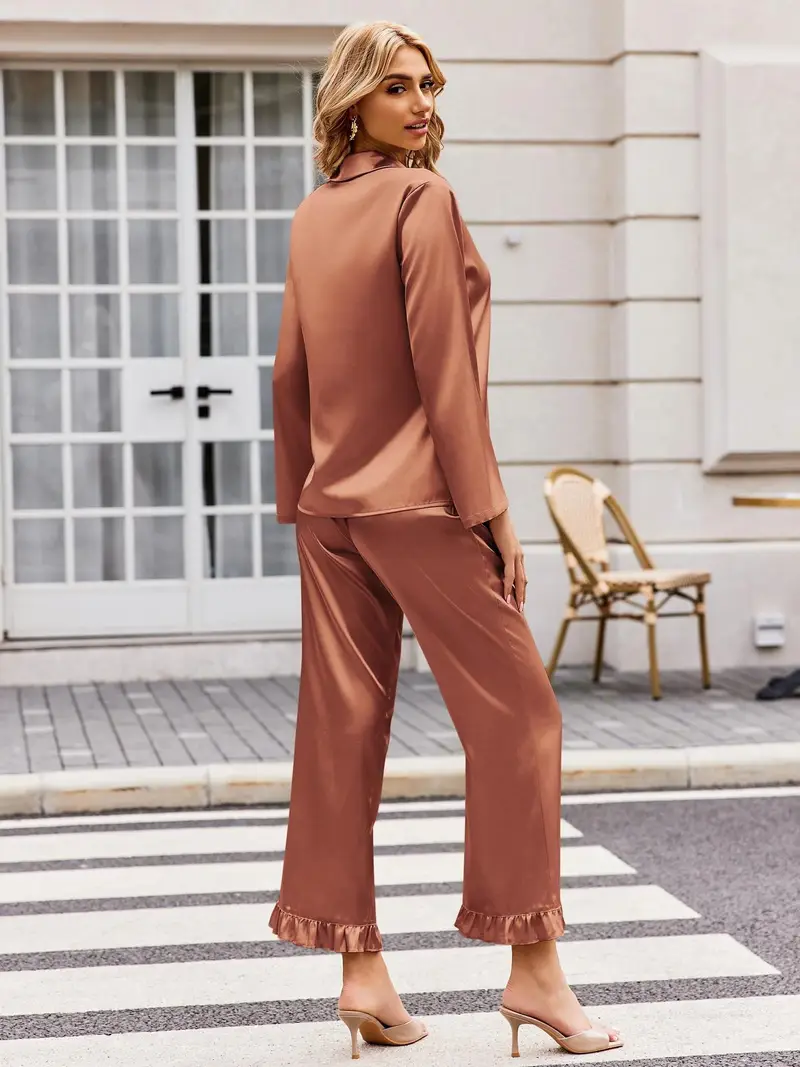 Soft Satin Pajamas Set for Women – 2-Piece Long Sleeve Sleepwear & Elegant Button Loungewear